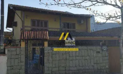 Casa com 3 dormitórios à venda, 252 m² por R$ 1.495.000,00 - Boa Vista - Joinville/SC