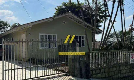 Casa com 3 dormitórios à venda por R$ 450.000,00 - Floresta - Joinville/SC