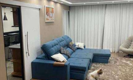 APARTAMENTO IMPECÁVEL NO MARAPÉ COM SUÍTE E GARAGEM DEMARCADA
