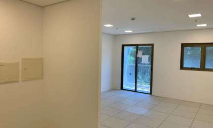 Sala comercial com 1 sala para alugar no Valongo, Santos 