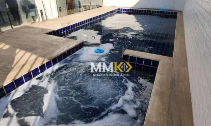 Cobertura dos sonhos com 03 quartos a 200 metros da praia