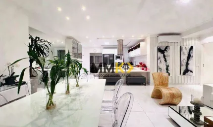 Apartamento garden de luxo, 3 dorms, 2 suítes, com peças assinadas e projetado por arquiteto