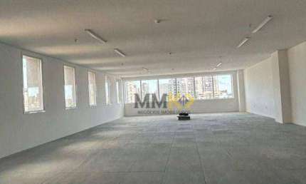Linda sala no melhor condominio comercial de Santos
