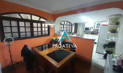 Sobrado com 3 dormitórios à venda, 140 m² por R$ 650.000,08 - Campestre - Santo André/SP