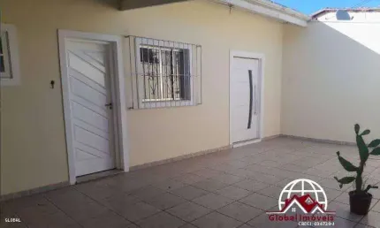 Casa para Venda em Taubaté, Vila São José, 3 dormitórios, 1 banheiro, 2 vagas