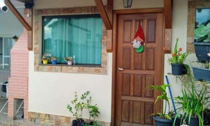 Casa para Venda em Taubaté, Loteamento Residencial Colina Do Belém, 3 dormitórios, 1 suíte, 2 banheiros, 3 vagas