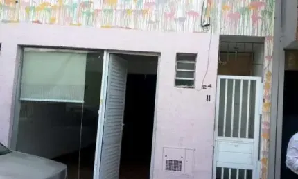 Casa Comercial para Locação em Taubaté, Centro, 2 dormitórios, 1 banheiro