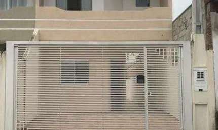 Casa para Locação em Taubaté, Residencial Estoril, 3 dormitórios, 1 suíte, 2 banheiros, 2 vagas