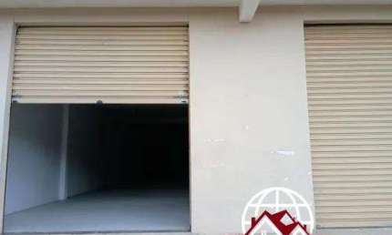 Salão Comercial para Locação em Taubaté, Campos Elíseos, 2 banheiros