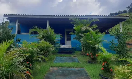 Chácara para Venda em Taubaté, Samambaia, 3 dormitórios, 1 suíte, 2 banheiros, 10 vagas