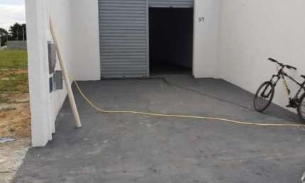 Salão Comercial para Venda em Pindamonhangaba, Conjunto Habitacional Terra dos Ipês I (Norte), 2 banheiros, 2 vagas