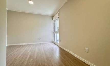 Apartamento com 2 quartos à venda na Avenida Cristóvão Colombo, 678, Floresta, Porto Alegre, 64 m2 por R$ 359.000