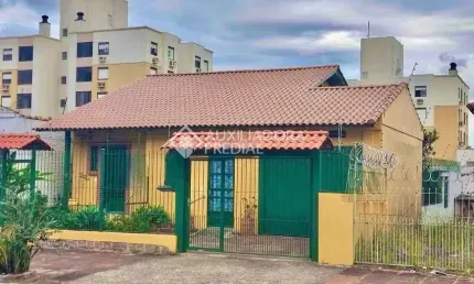 Casa com 3 quartos à venda na rua dona zulmira, 161, cavalhada, porto alegre, 220 m2 por r$ 550.000