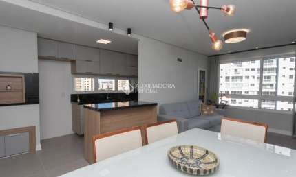 Apartamento com 3 quartos à venda na Rua Padre Alois Kades S J, 500, Vila Ipiranga, Porto Alegre, 84 m2 por R$ 1.292.000