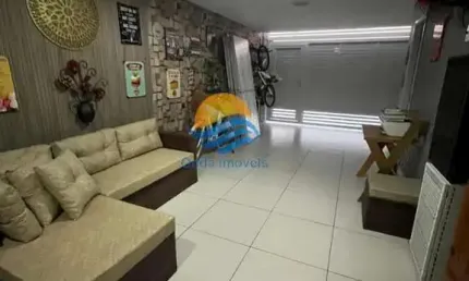 Linda casa triplex em condomínio em Santos no Marapé