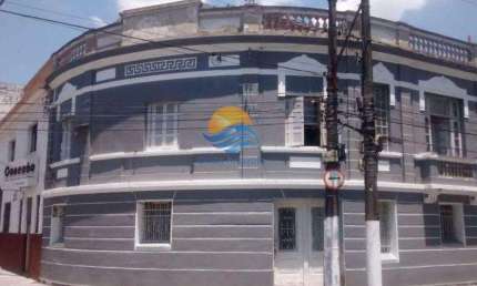 Casa comercial de esquina em Santos na Vila Mathias