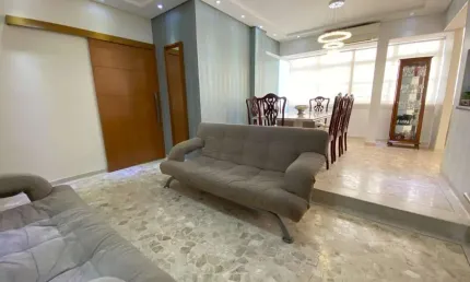 Lindo apartamento a venda em Santos na Ponta da Praia