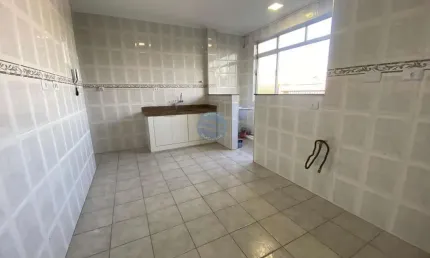 Apartamento a venda em Santos na Conselheiro Nébias reformado