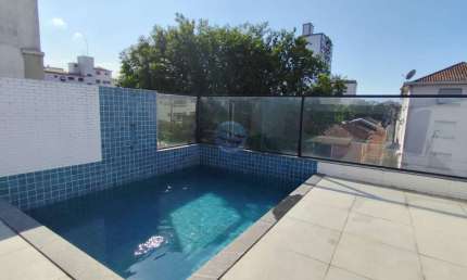 Casa sobreposta alta duplex a venda em Santos no Boqueirão