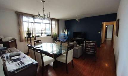 Apartamento dos Sonhos em Santos: 3 Dormitórios e Suíte!