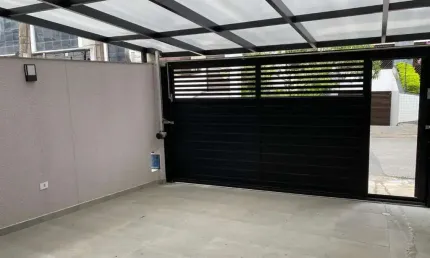 Casa com 3 quartos à venda na Rua Alberto Baccarat, 49, Boqueirão, Santos