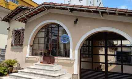 Casa a venda em Santos no Embaré, tipo raro, oportunidade.
