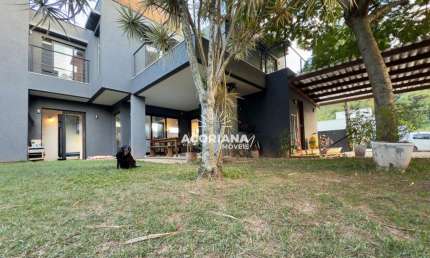 Casa com 4 quartos para alugar na Servidão Venâncio Bernardino das Chagas, 909, Rio Tavares, Florianópolis