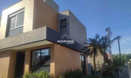 Casa com 3 quartos à venda na Rua Grumixama, 169, Campeche, Florianópolis