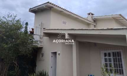 Casa com 3 quartos para alugar na Pinguim, 187, Campeche, Florianópolis