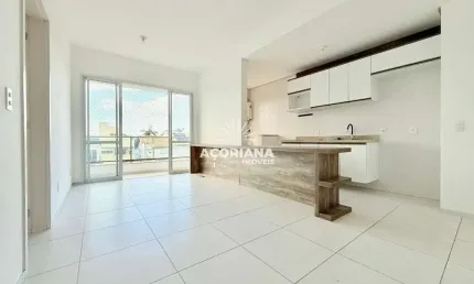 Apartamento com 3 quartos para alugar na Rua Silvio Lopes Araújo, 556, Rio Tavares, Florianópolis