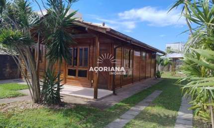 Casa com 3 quartos para alugar na Rua Revoar das Gaivotas, 965, Campeche, Florianópolis
