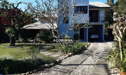 Casa com 3 quartos à venda na Servidão Kairós, 138, Lagoa da Conceição, Florianópolis por R$ 2.500.000