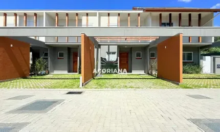 Casa em condomínio fechado com 2 quartos à venda na rua sagrado coração de jesus, 811, morro das pedras, florianópolis por r$ 850.000