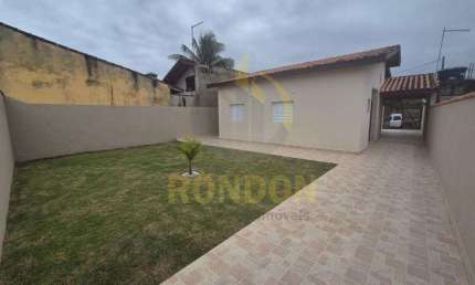Casa 2 dormitórios para Venda em Itanhaém / SP no bairro Parque Augustus