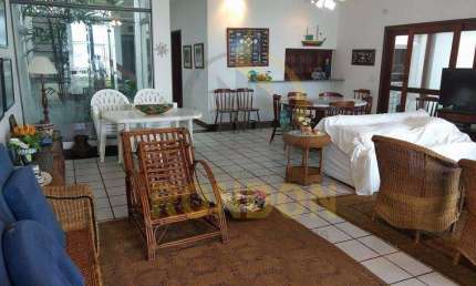 Sobrado para Venda em Itanhaém / SP no bairro Cibratel I