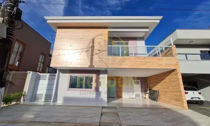 Casa Alto Padrão para Venda em Itanhaém / SP no bairro Centro