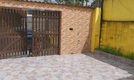 Casa 2 dormitórios para Venda em Mongaguá / SP no bairro Jardim Praia Grande