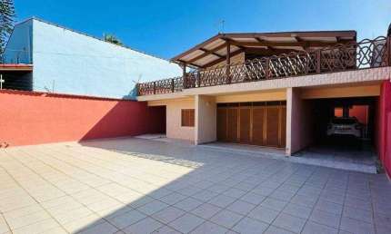 Casa 5 dormitórios para Venda em Itanhaém / SP no bairro Suarão