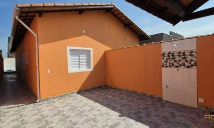 Casa 2 dormitórios para Venda em Itanhaém / SP no bairro Tupy