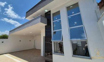 Casa com 3 quartos à venda no Balneário Tupy, Itanhaém  por R$ 799.000