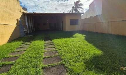 Casa com 2 quartos à venda no Jardim Regina, Itanhaém  por R$ 370.000