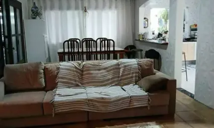 Casa com 3 dormitórios no Jardim Mosteiro em Itanhaém / SP