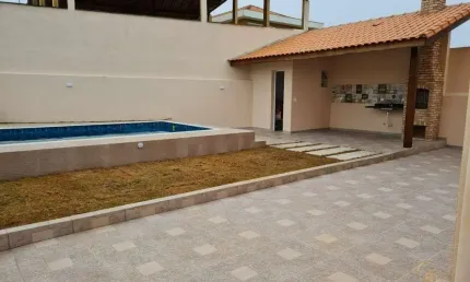 Casa com 2 dormitórios, sendo 1 suíte, Jardim Palmeiras, Itanhaém / SP