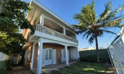 Casa com 5 dormitórios, sendo 1 suíte no Cibratel II em Itanhaém / SP