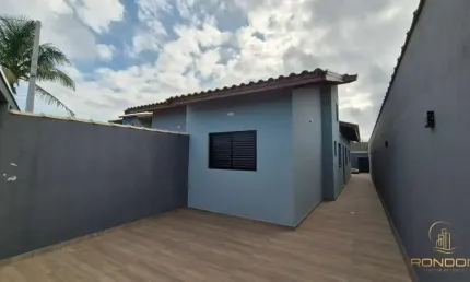 Casa com 2 dormitórios, sendo 1 suíte, no Bopiranga em Itanhaém / SP