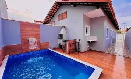 Casa com 2 dormitórios, sendo 1 suíte no Bopiranga em Itanhaém / SP