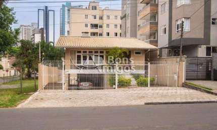 Casa com 4 quartos à venda na Rua do Herval, 1390, Cristo Rei, Curitiba, 298 m2 por R$ 1.690.000