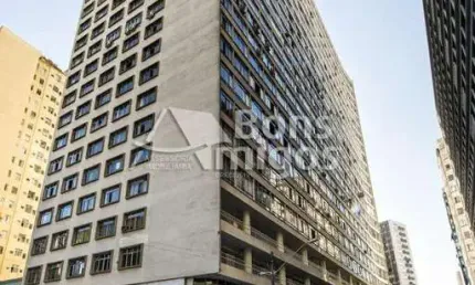 Kitnet / Stúdio para alugar na Rua Voluntários da Pátria, 475, Centro, Curitiba por R$ 1.650