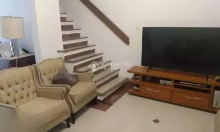 Casa com 4 quartos à venda na Rua Cafelândia, 5, Nova Petrópolis, São Bernardo do Campo, 242 m2 por R$ 980.000