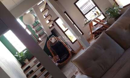 Casa com 3 quartos à venda na Patrício Teixeira, 6, Jordanópolis, São Bernardo do Campo, 237 m2 por R$ 920.000